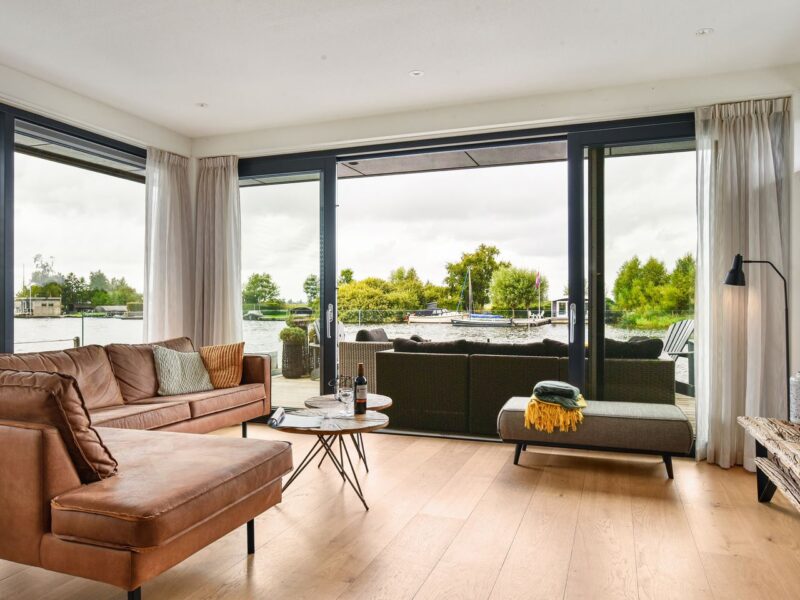 10-persoons waterwoning