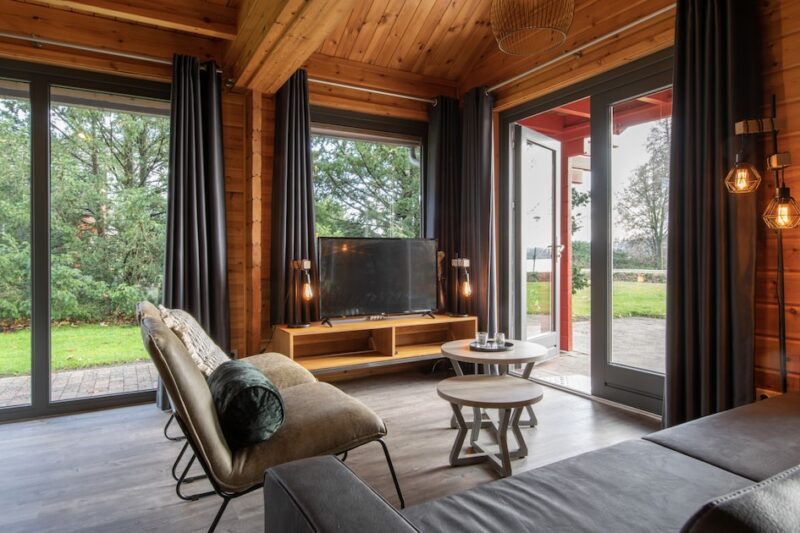 Log Cabin 6