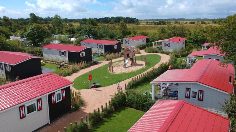 Ardoer Camping Ginsterveld, Lucht foto Chalet