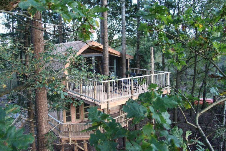 Ardoer Camping Torentjeshoek, Threehouse boomhut XXL
