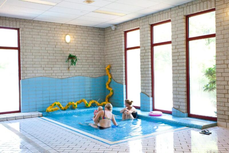 EuroParcs-De-Hooge-Veluwe zwembad