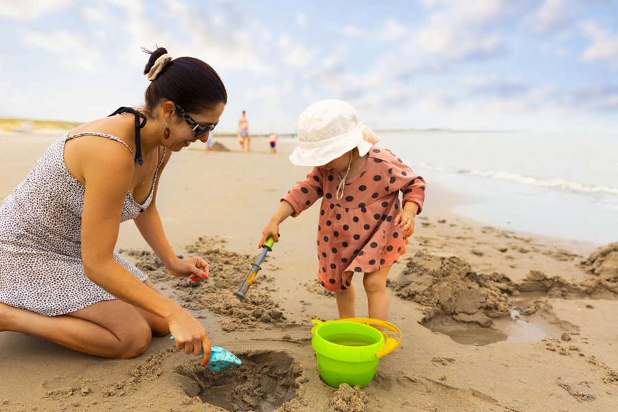 Dormio Strand Resort Nieuwvliet-Bad, Spelen op het strand
