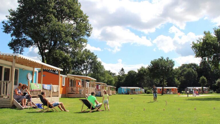 Molecaten Park Kuierpad, Veld met vakantiehuizen