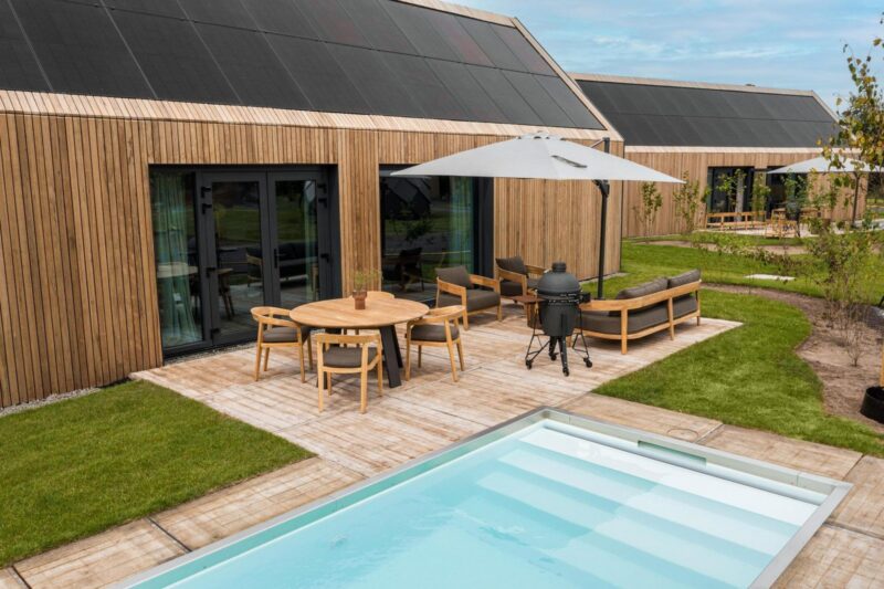 Unbrick One | Sauna en Verwarmd Zwembad | 2 Pers.