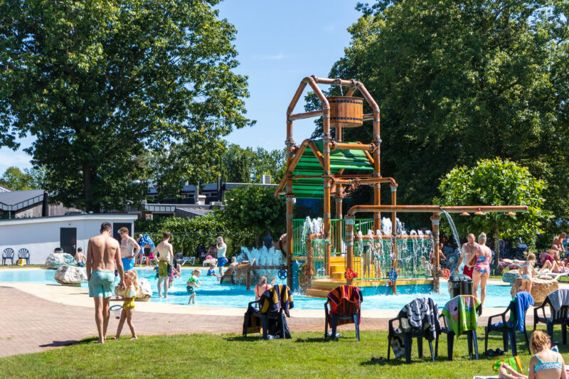 Buiten zwembad