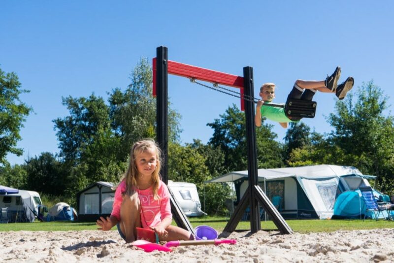 buitenspeeltuin de zandstuve