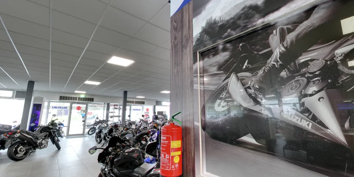 Motorhuis de Valkenier BV motorzaak