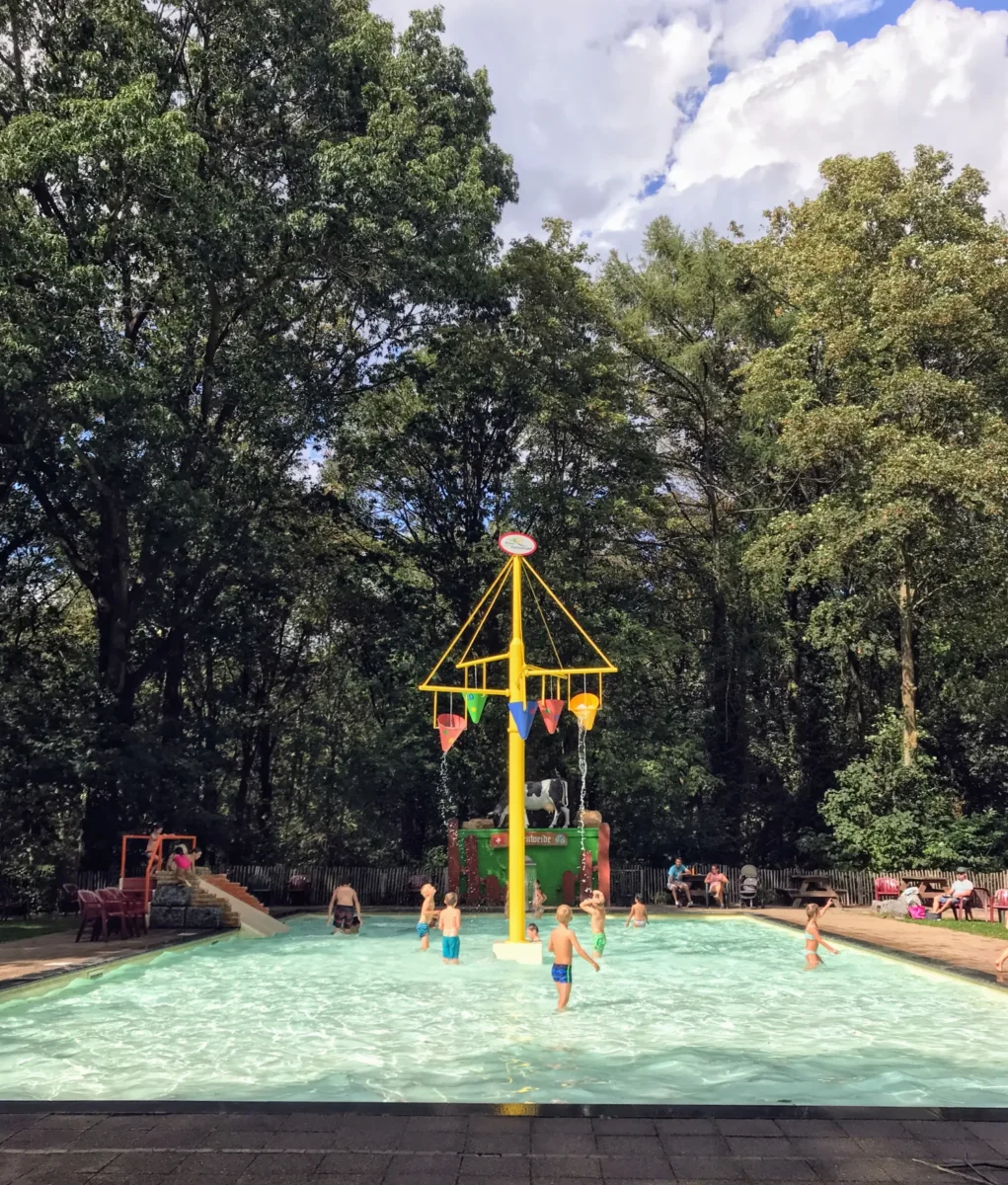 speelpark klein zwitserland zwembad