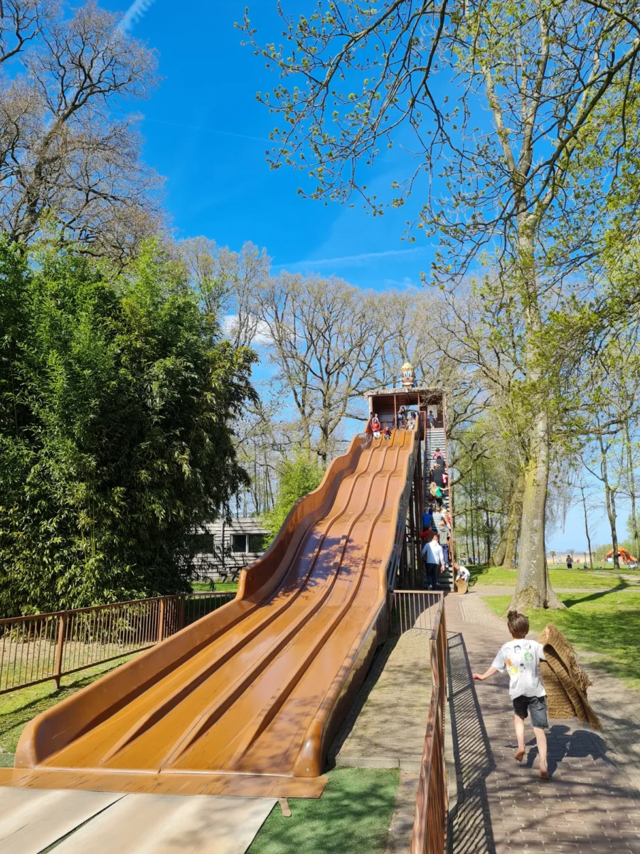 glijbaan speelpark oud valkeveen