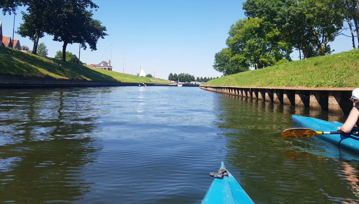Vadesto kayak