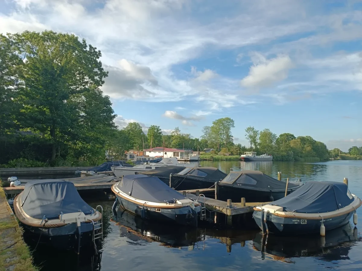 Verhuurbedrijf Hollema boten
