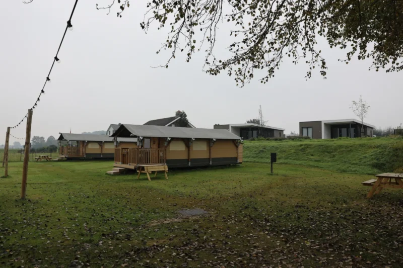 Glampingtenten langs de Nederrijn op Soof aan de Rijn