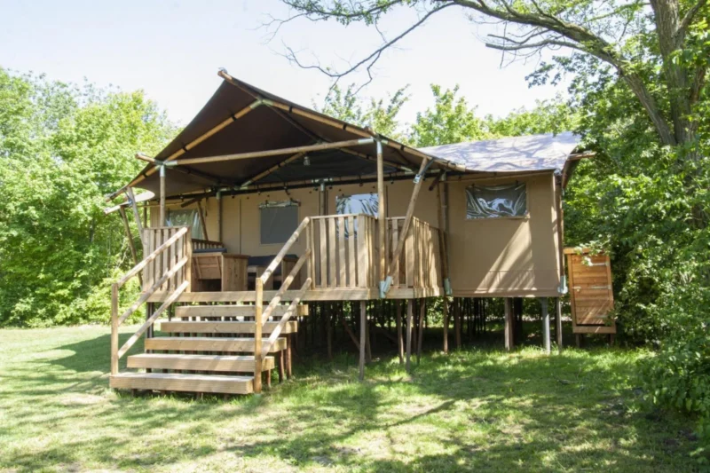 Glampinglodge voor acht personen op BreeBronne