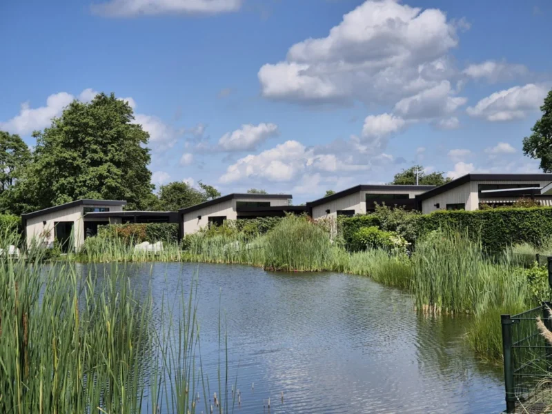 Wellnessvilla aan de middenvijver van Familiehuis Nunspeet