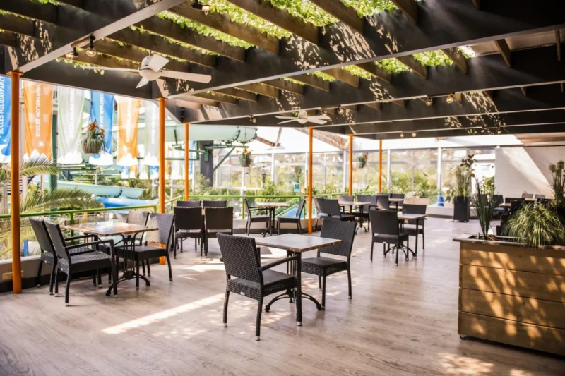 Restaurantterras bij Ferienpark Hambachtal