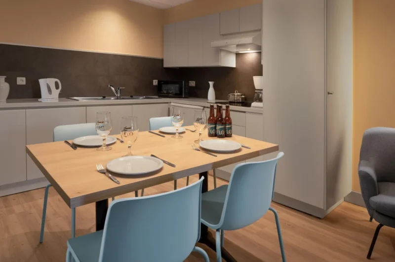 Keuken en eethoek bij Floreal Blankenberge