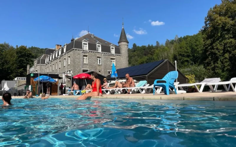 Buitenzwembad bij Floreal La Roche-en-Ardenne