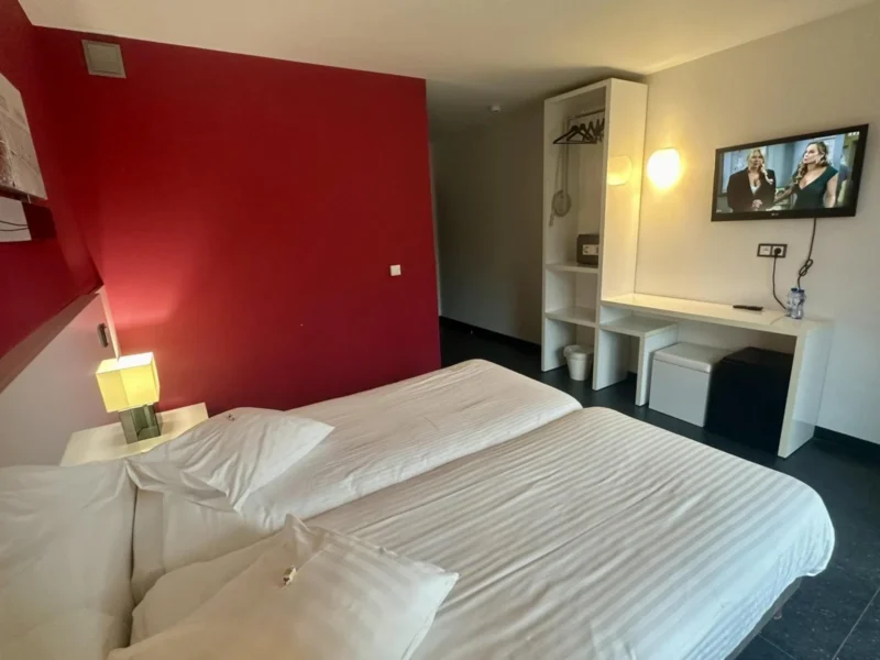 Tweepersoonskamer bij Floreal Neufchâteau