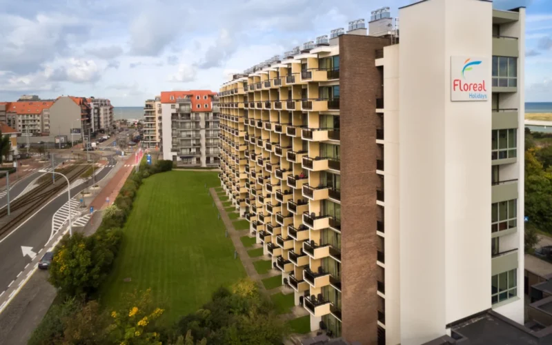 Appartementengebouw bij Floreal Nieuwpoort