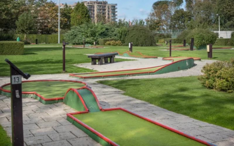 Minigolfbaan bij Floreal Nieuwpoort
