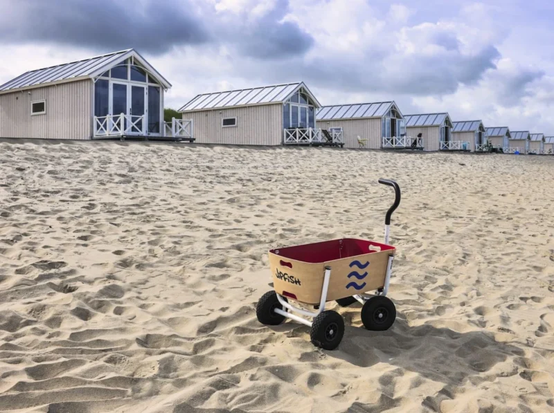 Haagse Strandhuisjes op het strand van Kijkduin
