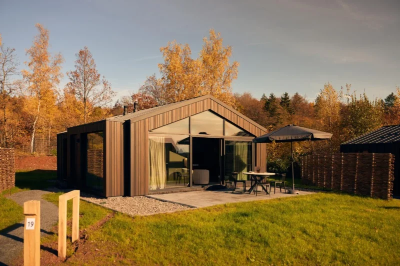 Suite Lodge met terras aan de bosrand bij Harz Eco Lodges