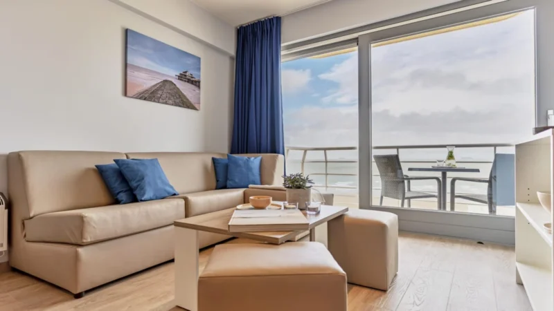 Zithoek met zeezicht bij Holiday Suites Blankenberge