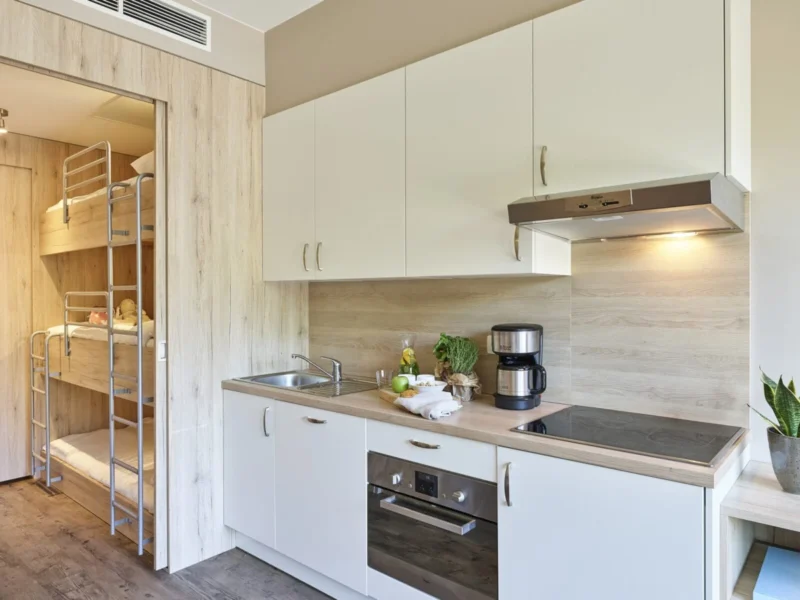 Keuken in een appartement bij Holiday Suites Westende