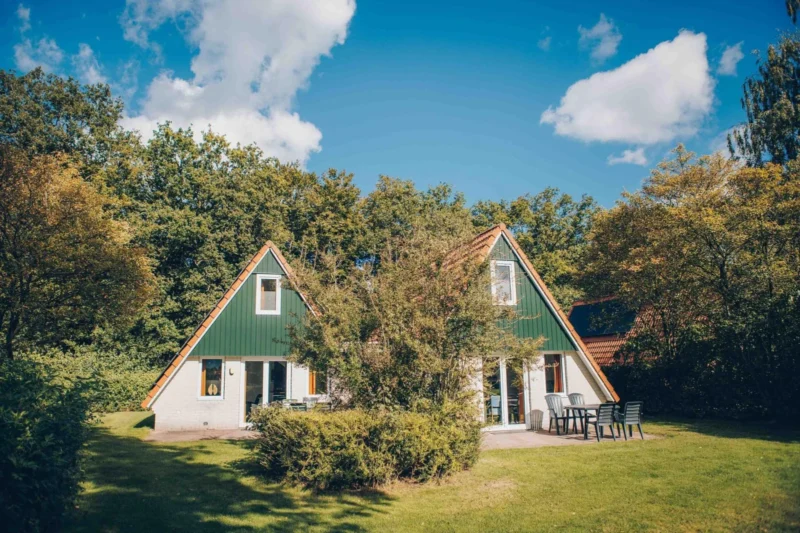 Vakantiebungalow in de bosrijke omgeving van ’t Hooge Holt
