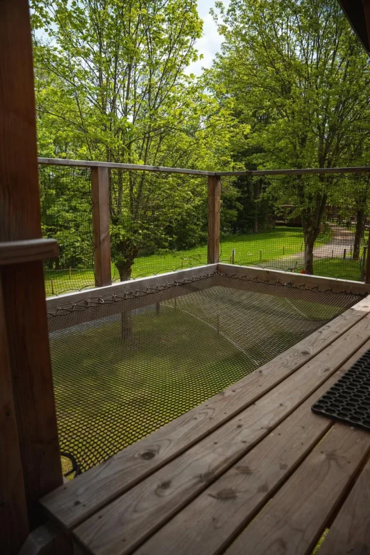 Terras in het groen bij Le Hameau de l'Ourthe