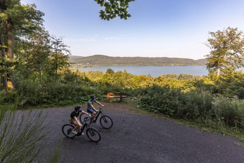 Fietsen bij de Laacher See bij RCN Laacher See