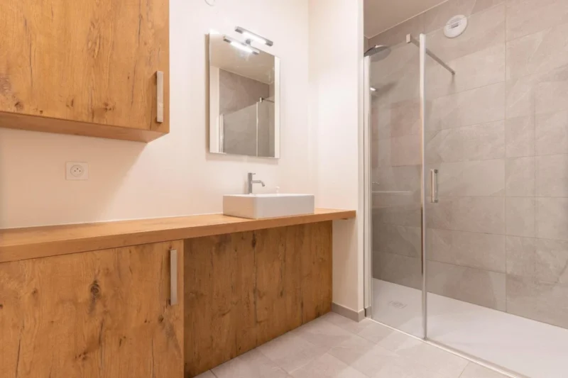 Badkamer bij Résidence Méri-Bellecombe
